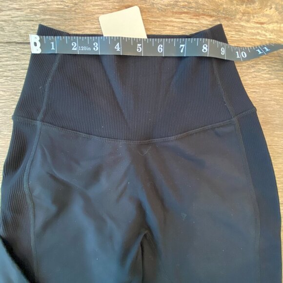 NWT P’tula x HB High Waisted Ribbed Detail Black Seamless Leggings Size XS 🖤 - Picture 7 of 13